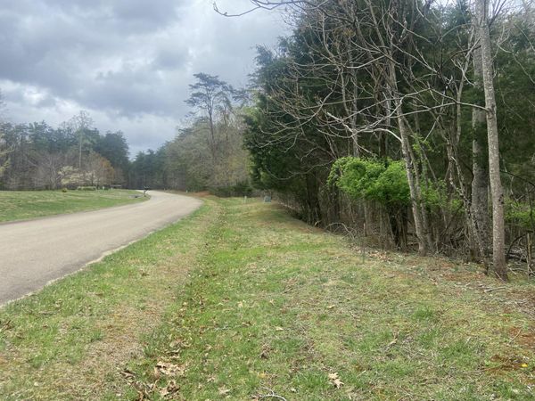 123 Island Point DR , Gretna, VA 24557