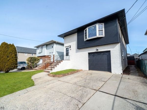 701 Mccandless Pl, Linden, NJ 07036