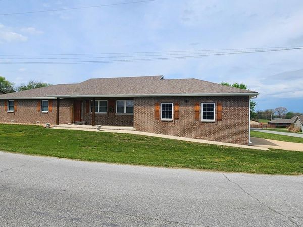 801 Kenny Street , Ava, MO 65608