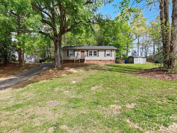 114 State Street , Lincolnton, NC 28092