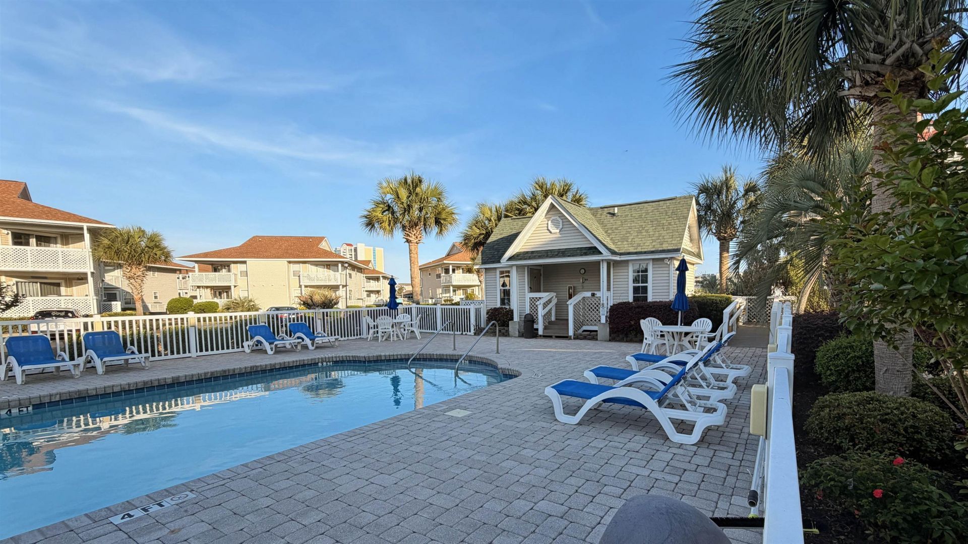 301 Shorehaven Dr.  Photo 4