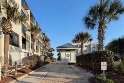 301 Shorehaven Dr.  photo 4