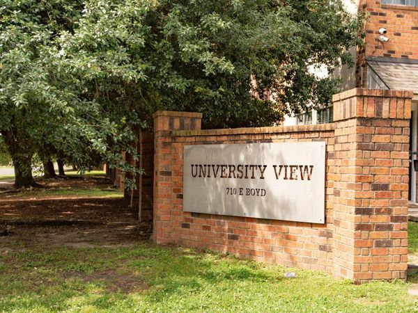 710 E Boyd Dr, Unit #803, Baton Rouge, LA 70808