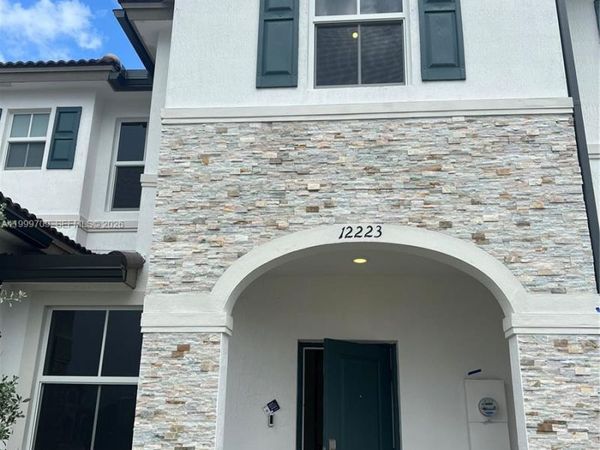 12223 NW 23rd Pl, Miami, FL 33167