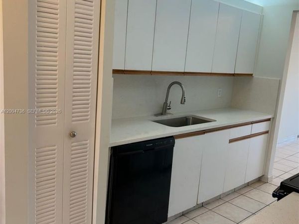 12501 SW 14th St , Unit 315R, Pembroke Pines, FL 33027