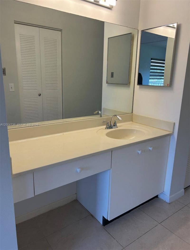 12501 SW 14th St, Unit 315R, Pembroke Pines, FL 33027 Photo
