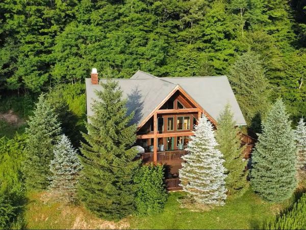 321 Spring, Slatyfork, WV 26291