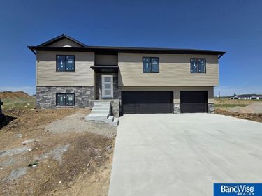 210 W Winona Avenue , Lincoln, NE 68523