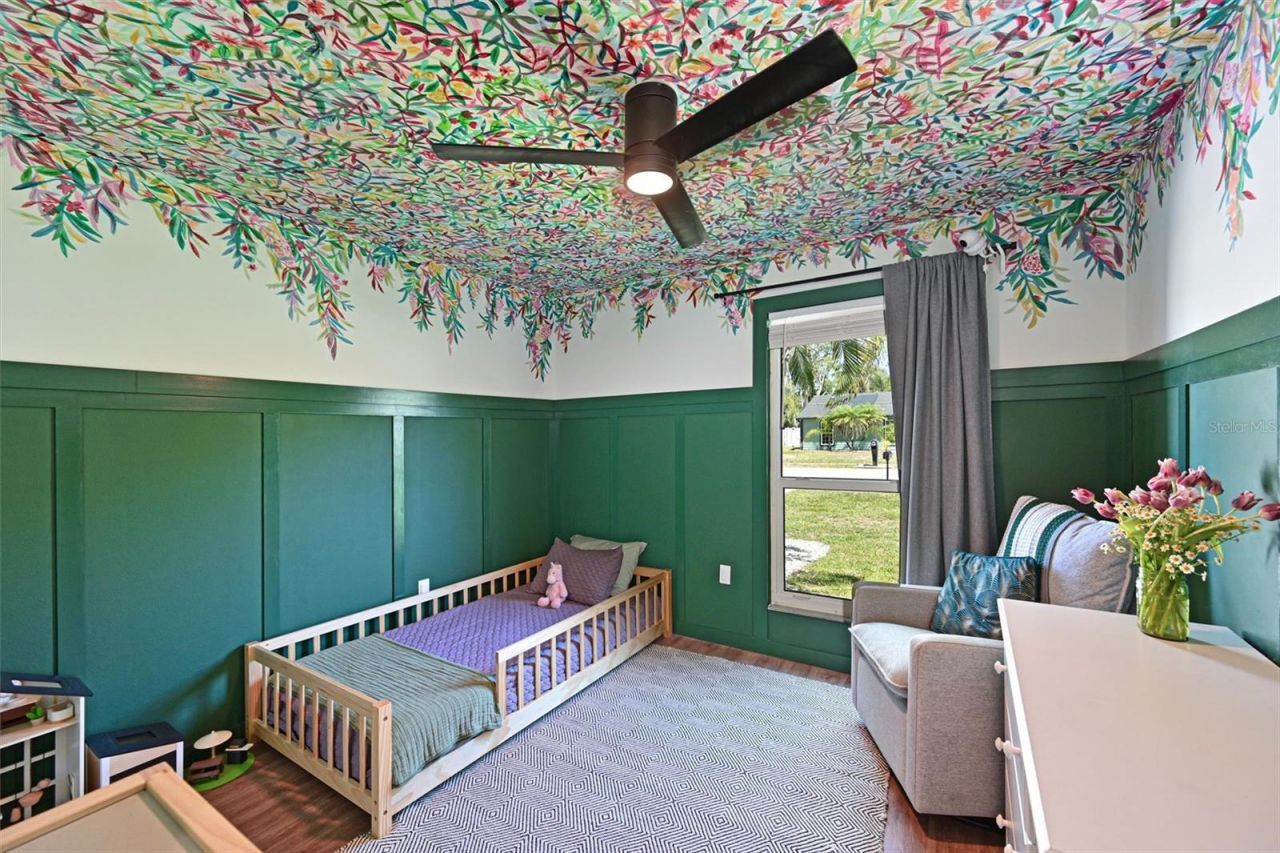 910 Plum Tree Lane , Sarasota, FL 34243 Photo