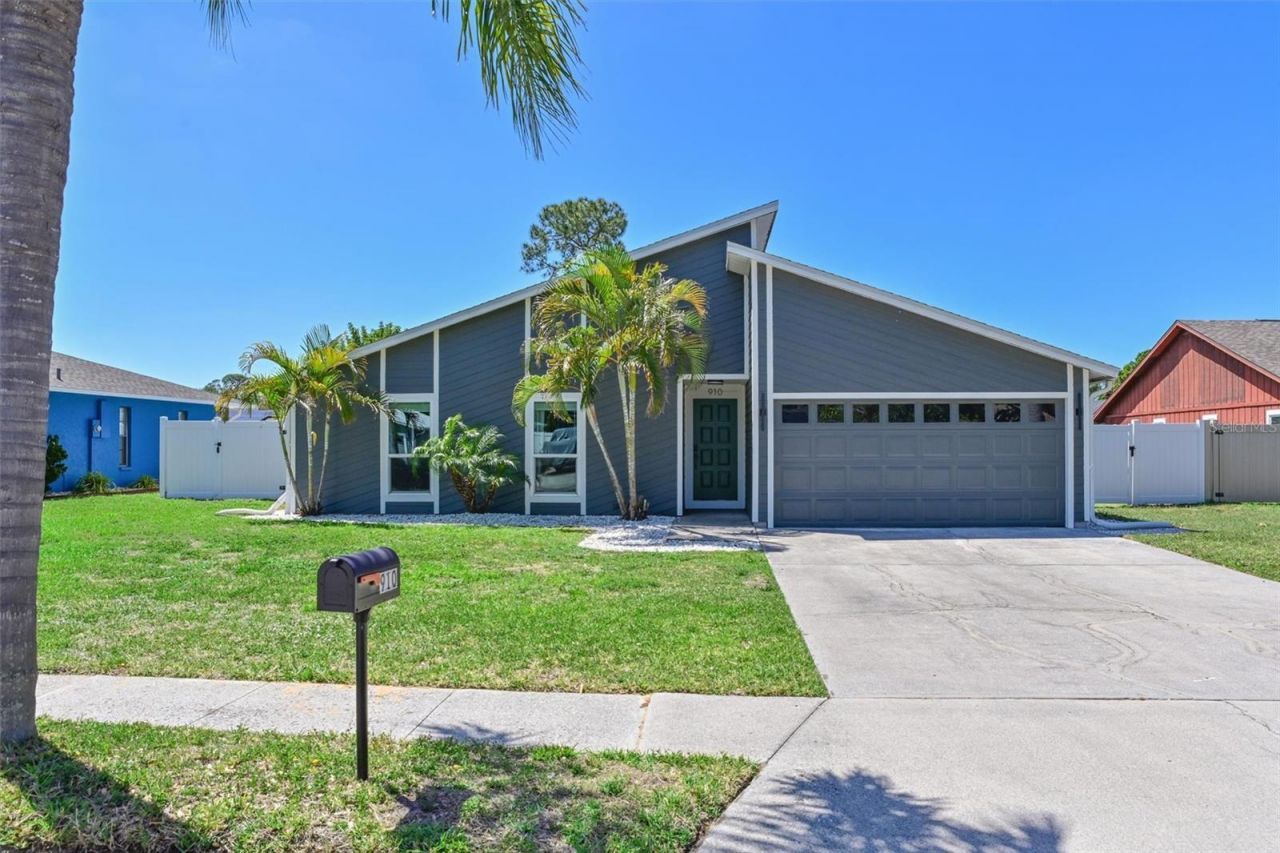 910 Plum Tree Lane , Sarasota, FL 34243 Photo