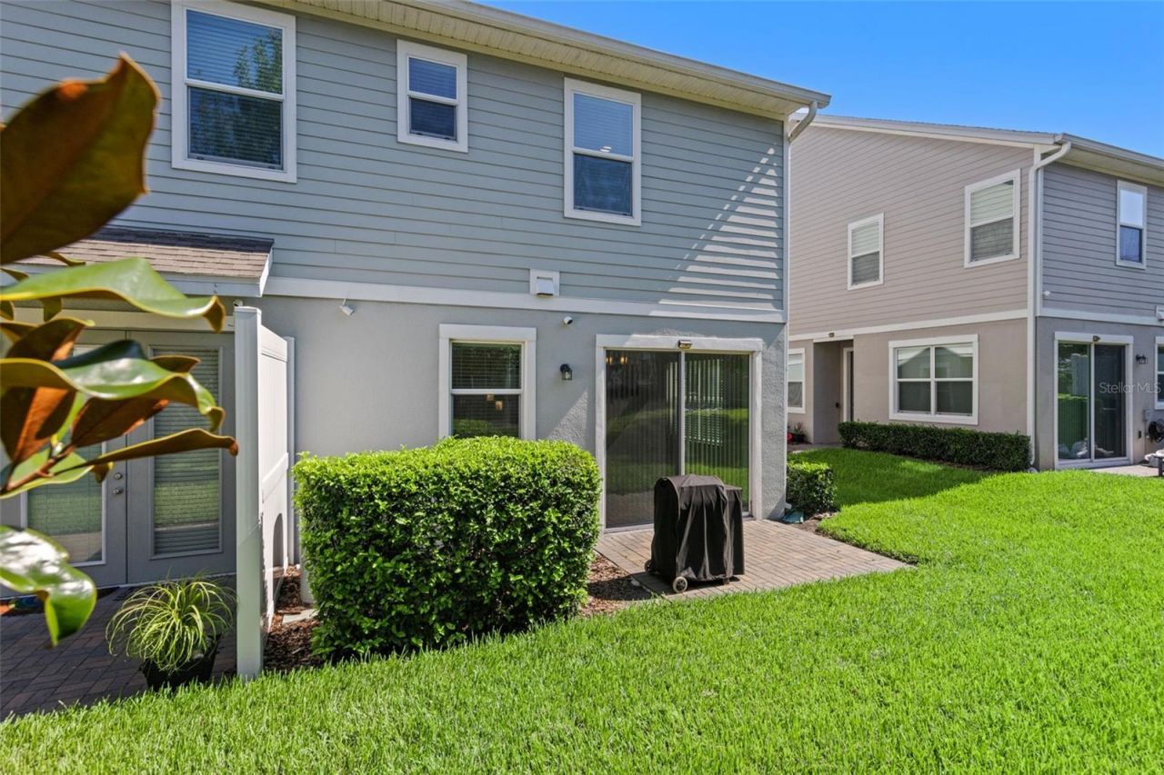 978 E 10th Street, Apopka, FL 32703 Photo