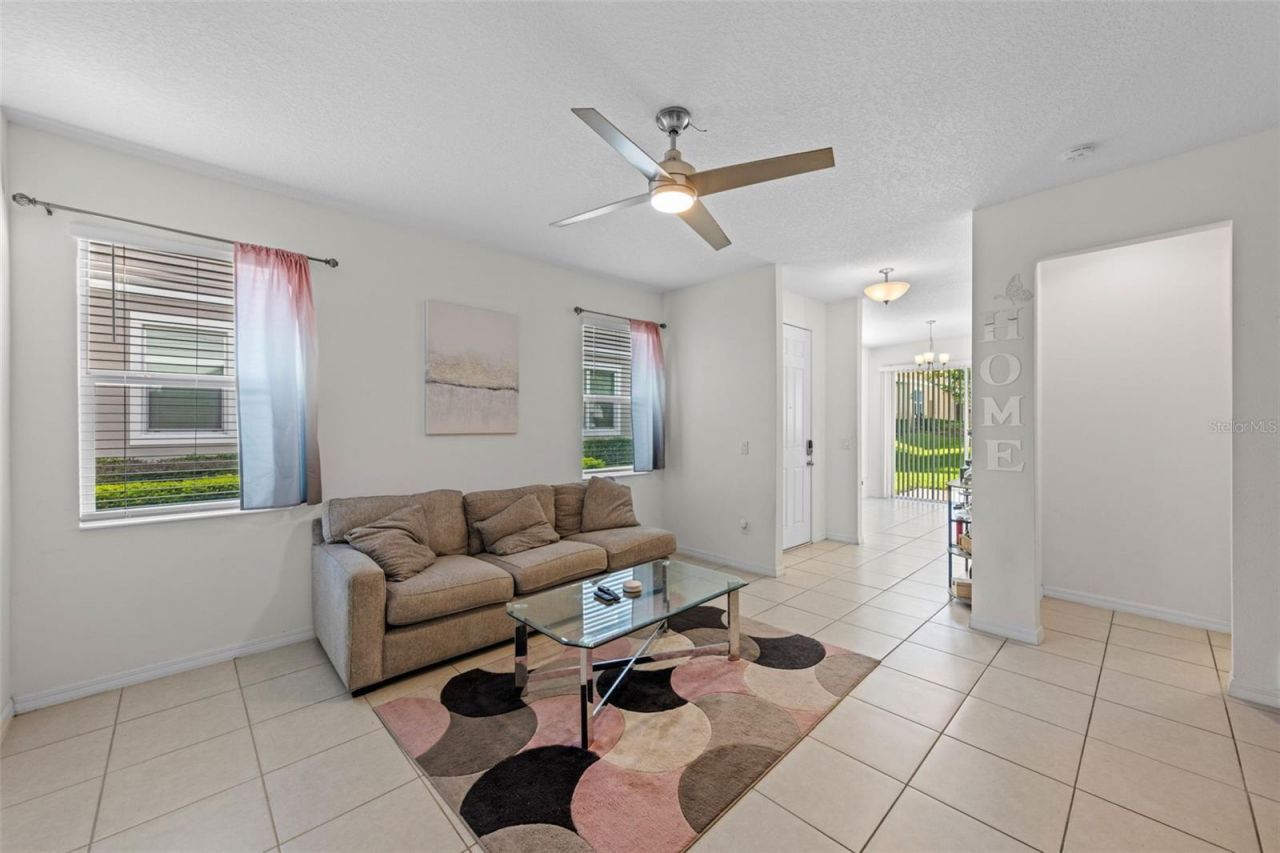 978 E 10th Street, Apopka, FL 32703 Photo