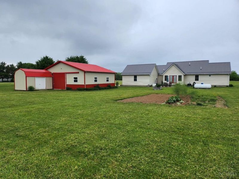 5581 Locust Grove Road, Washington Court House, OH 43160 Photo 4