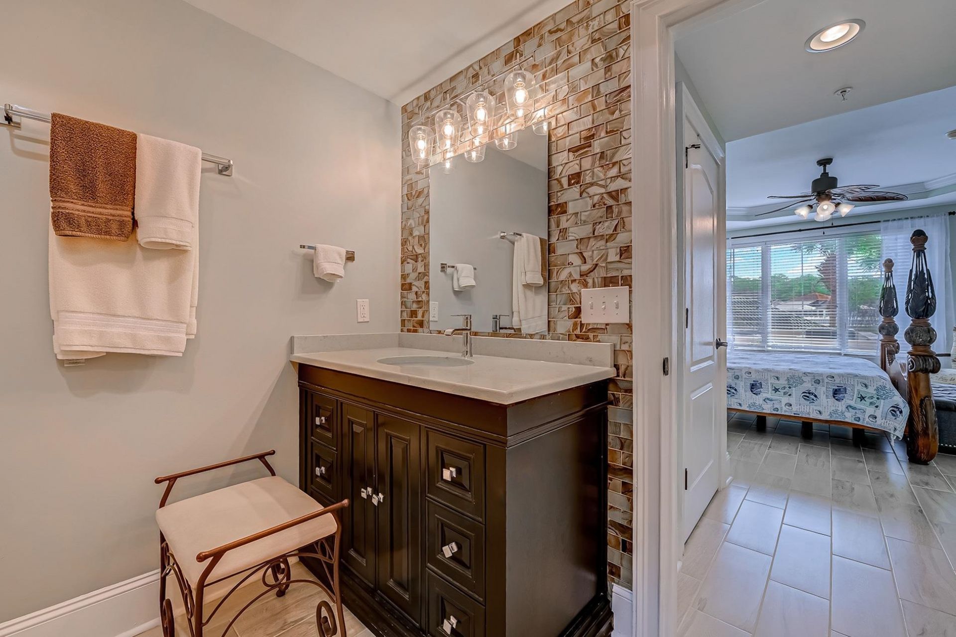 2180 Waterview Dr.  Photo 16