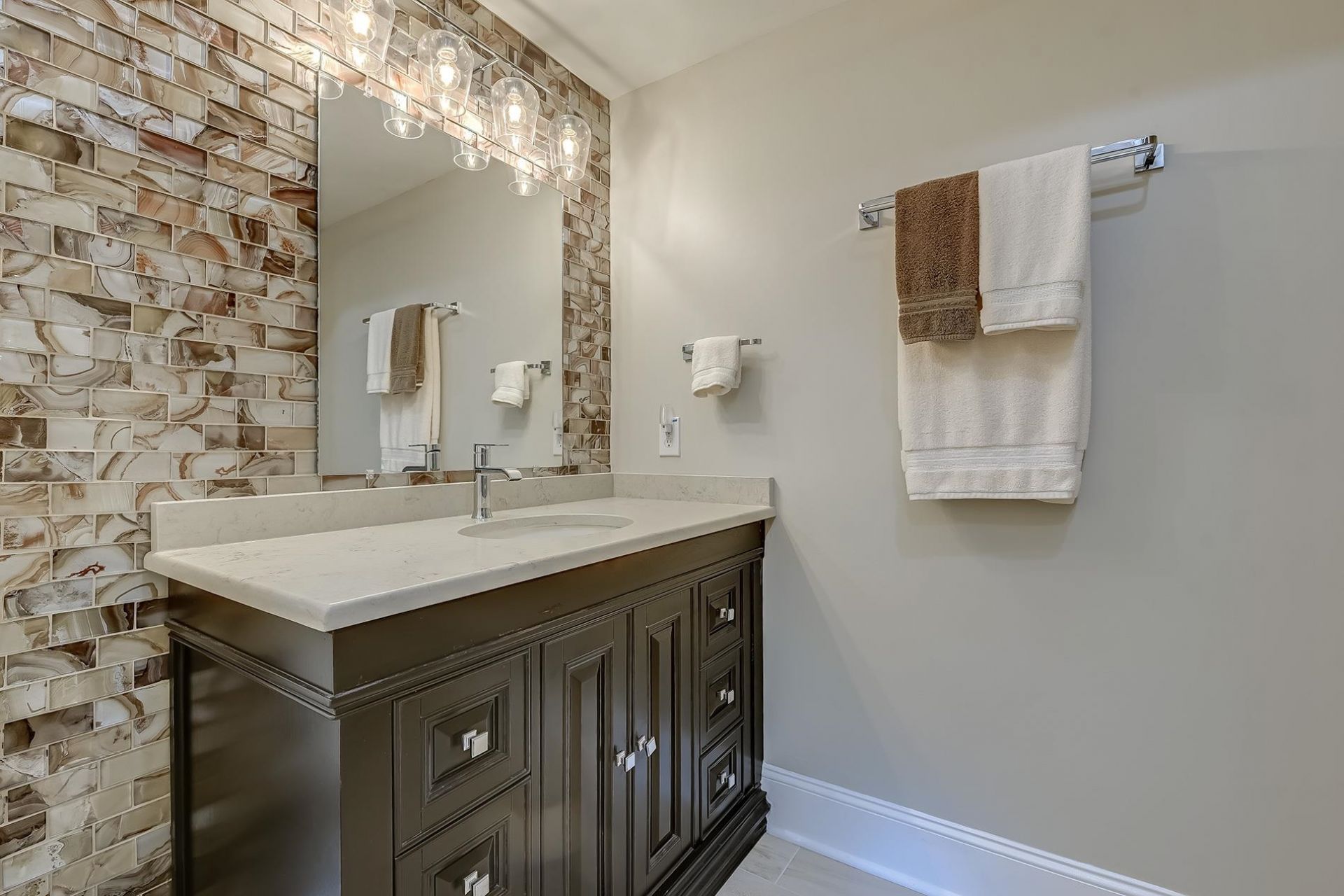 2180 Waterview Dr.  Photo 18