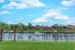 2180 Waterview Dr.  photo 4