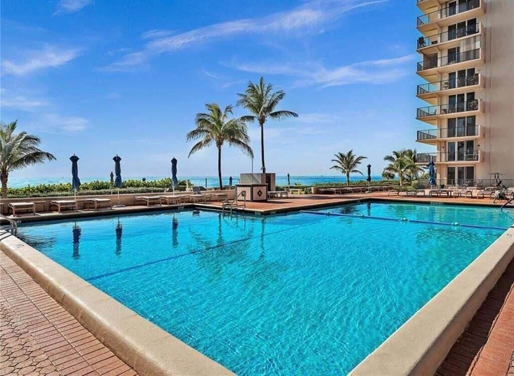 1147 Hillsboro Mile Hillsboro Mile, Unit 803, Hillsboro Beach, FL 33062 Photo
