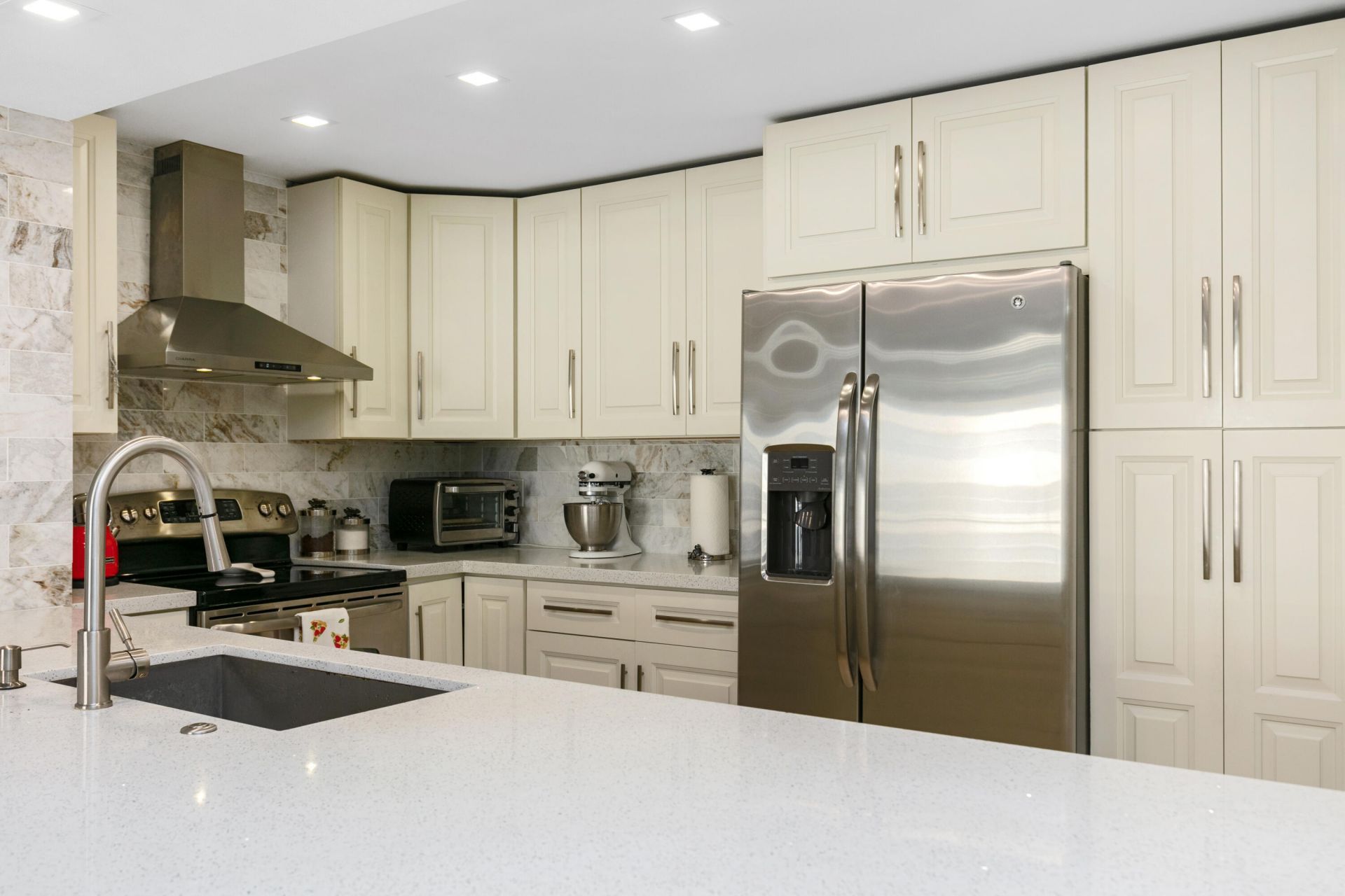 1147 Hillsboro Mile Hillsboro Mile, Unit 803, Hillsboro Beach, FL 33062 Photo