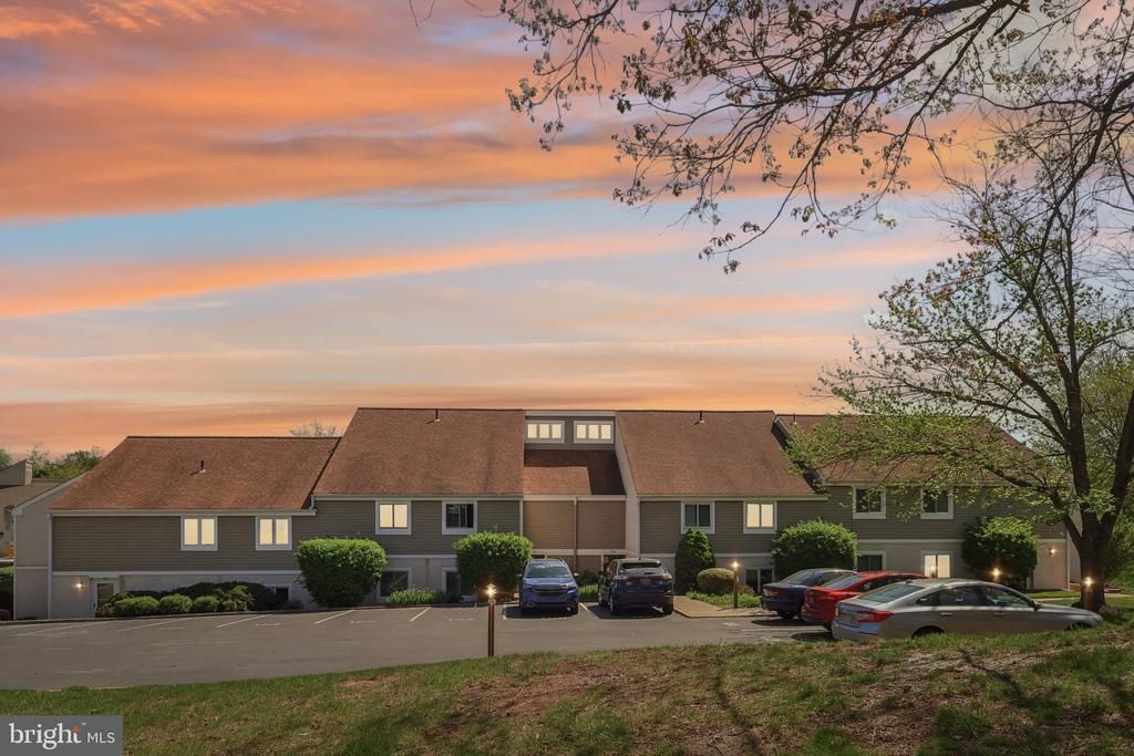 106 HARVEST LANE, PHOENIXVILLE, PA 19460