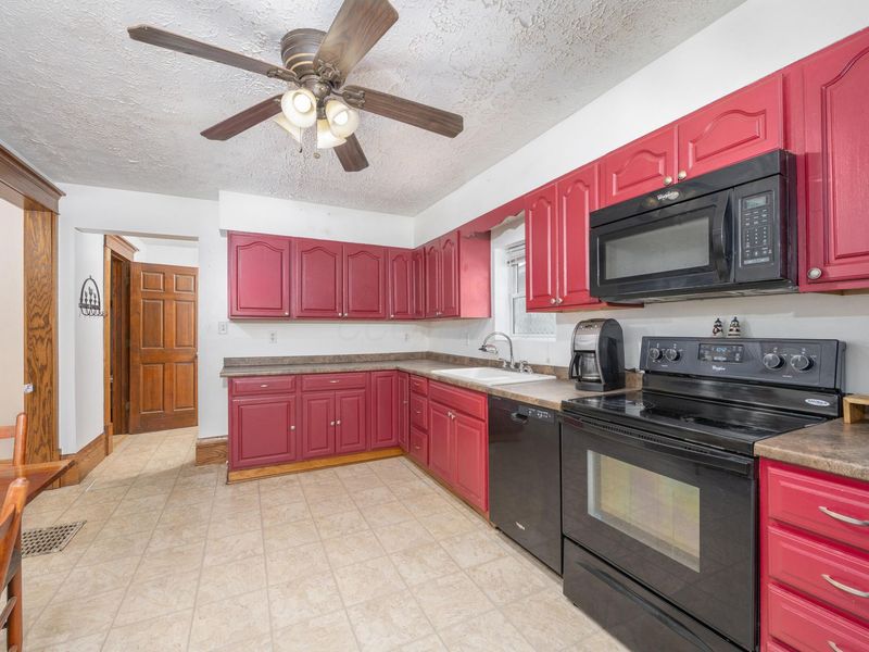 331 Maple Avenue, Utica, OH 43080 Photo 12