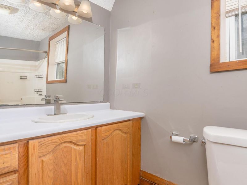 331 Maple Avenue, Utica, OH 43080 Photo 19