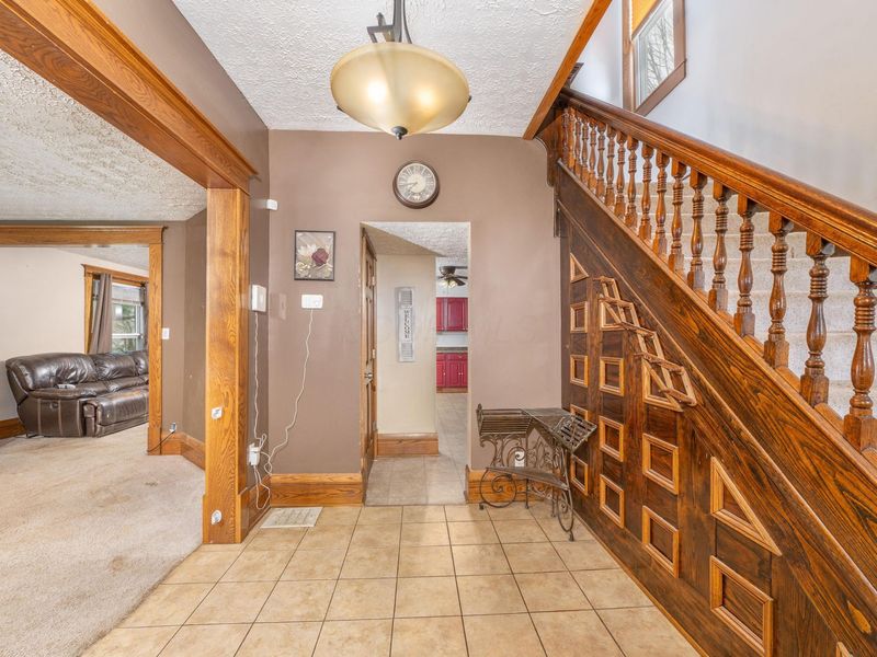 331 Maple Avenue, Utica, OH 43080 Photo 6