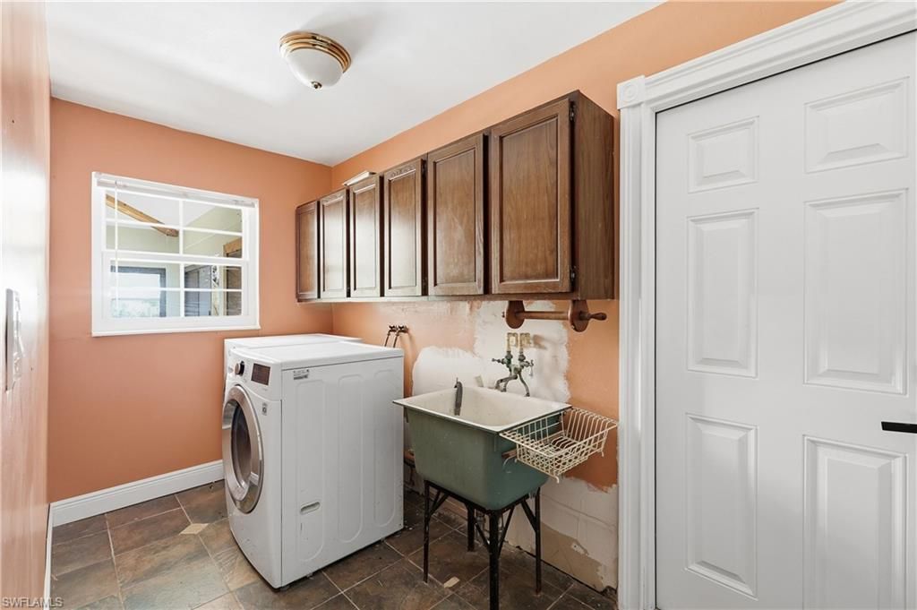 2204 Channel Way, North Fort Myers, FL 33917 Photo