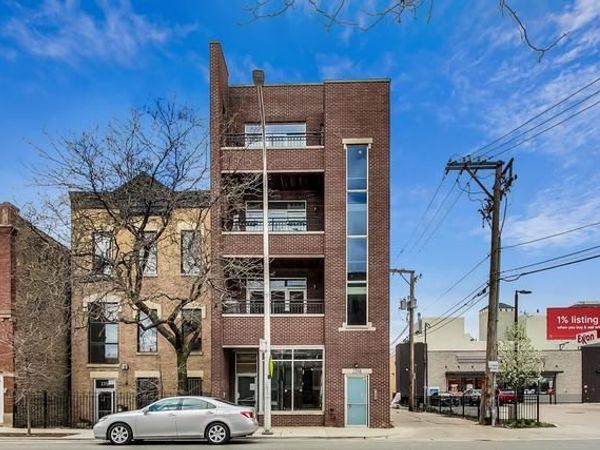 2358 N Damen Avenue , Chicago, IL 60647