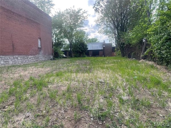 3173 Minnesota Avenue , St Louis, MO 63118