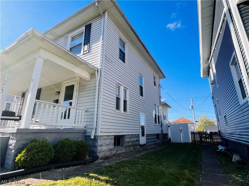 629 Saint Louis Avenue, Zanesville, OH 43701 Photo 3