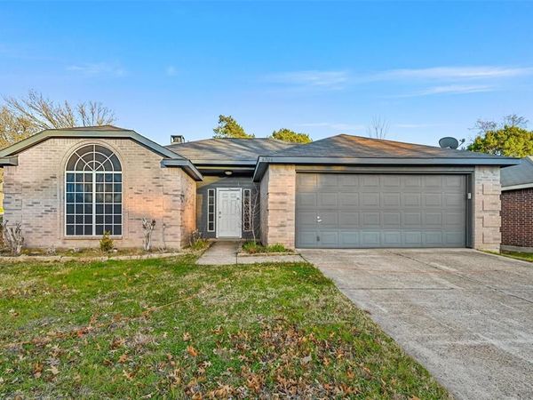 6704 Cedar Shadow Drive , Dallas, TX 75236