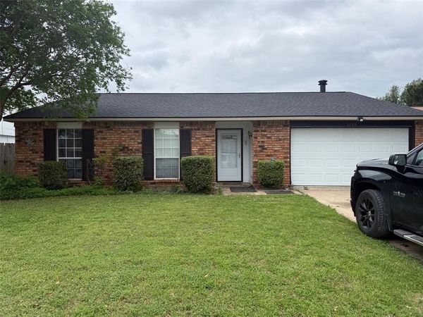 5208 Knox Drive , The Colony, TX 75056