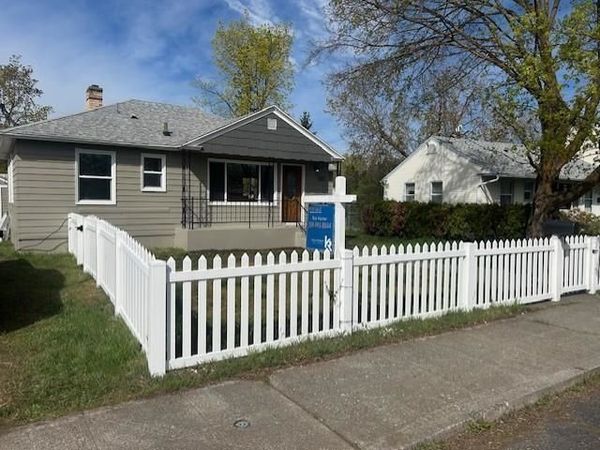5521 N c St, Spokane, WA 99205