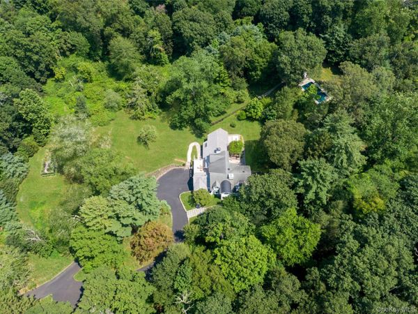 360 Crow Hill Road, Mount Kisco, NY 10549