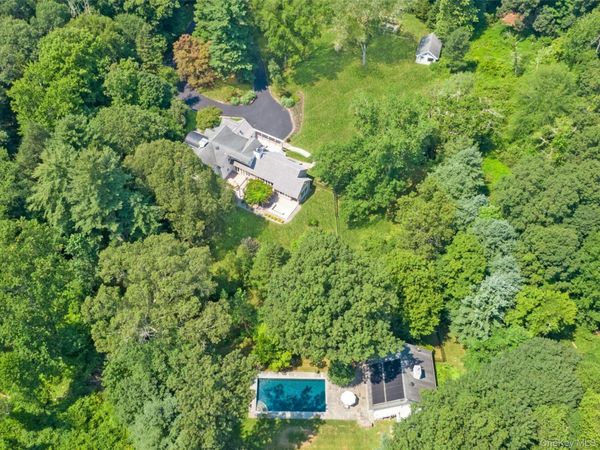 360 Crow Hill Road, Mount Kisco, NY 10549