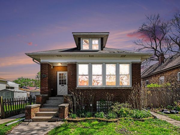 5031 N Kostner Avenue , Chicago, IL 60630