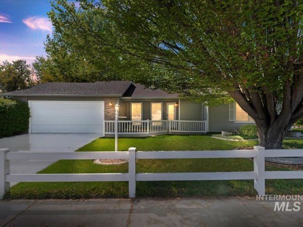 541 W Chrisfield Dr, Meridian, ID 83646