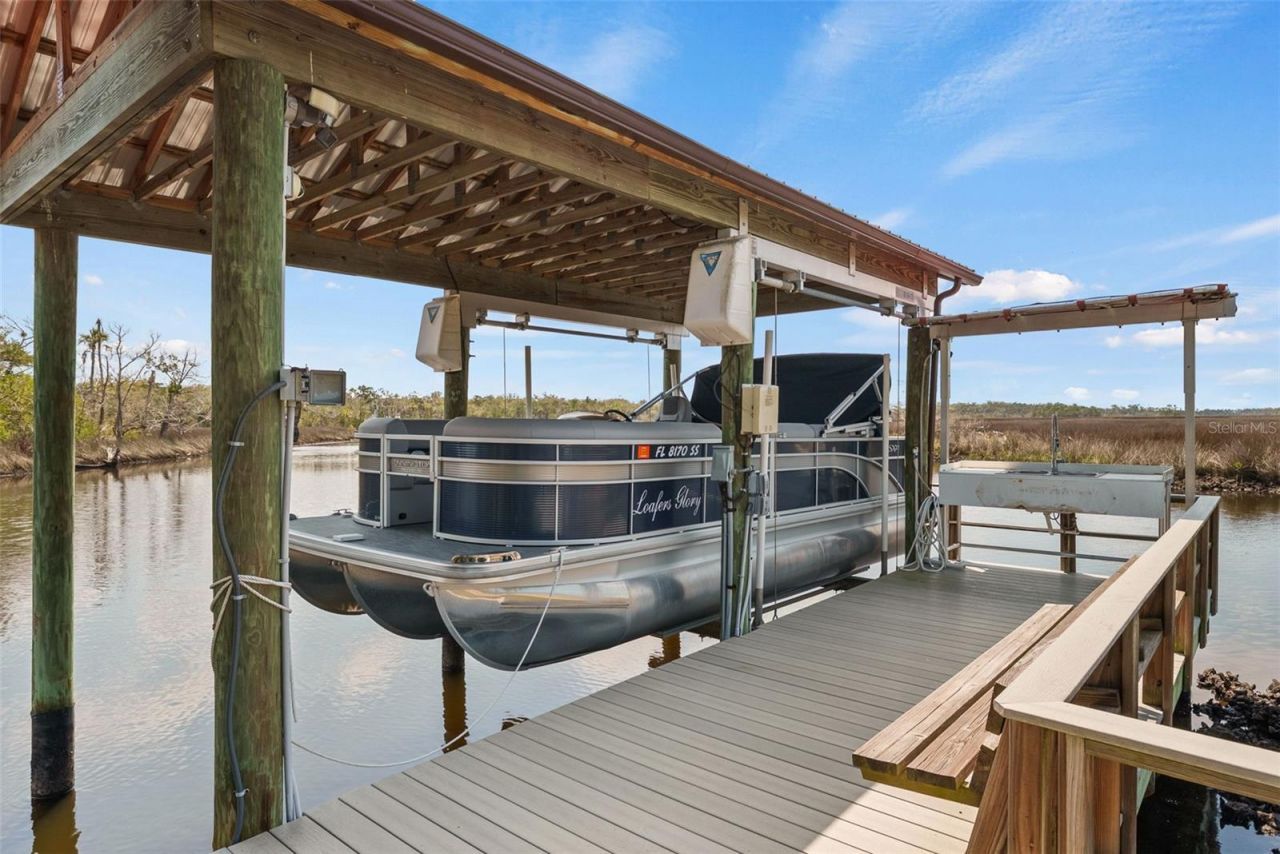 6730 S Beagle Drive, Homosassa, FL 34448 Photo