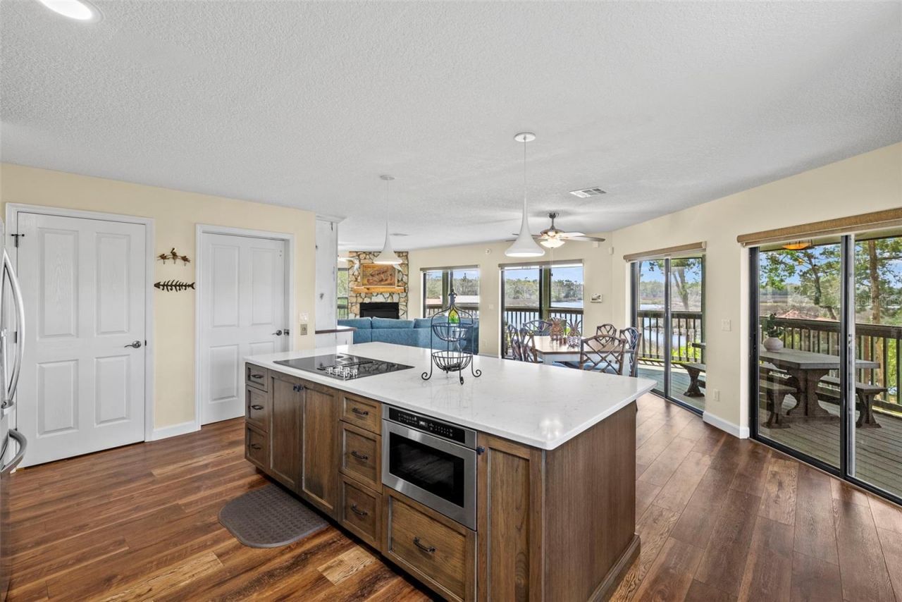 6730 S Beagle Drive, Homosassa, FL 34448 Photo