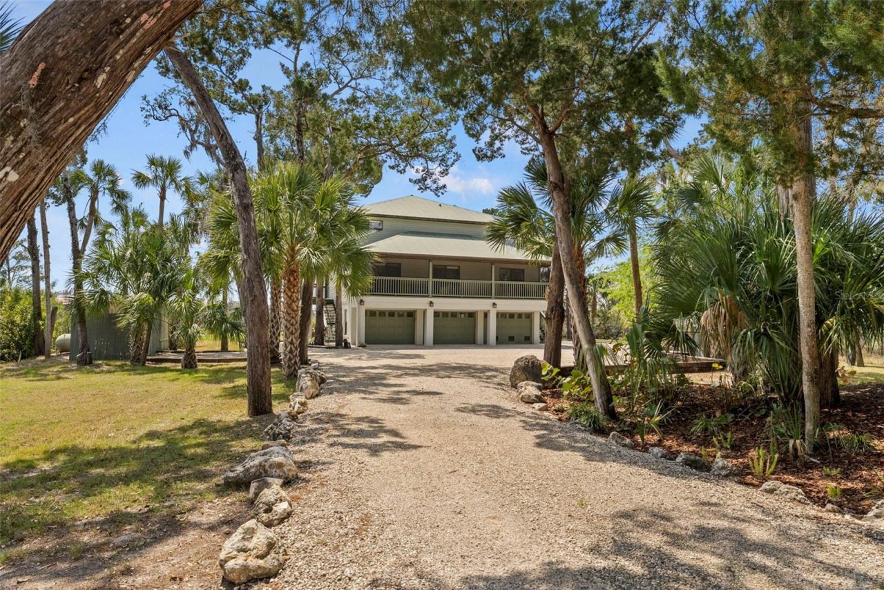 6730 S Beagle Drive, Homosassa, FL 34448 Photo