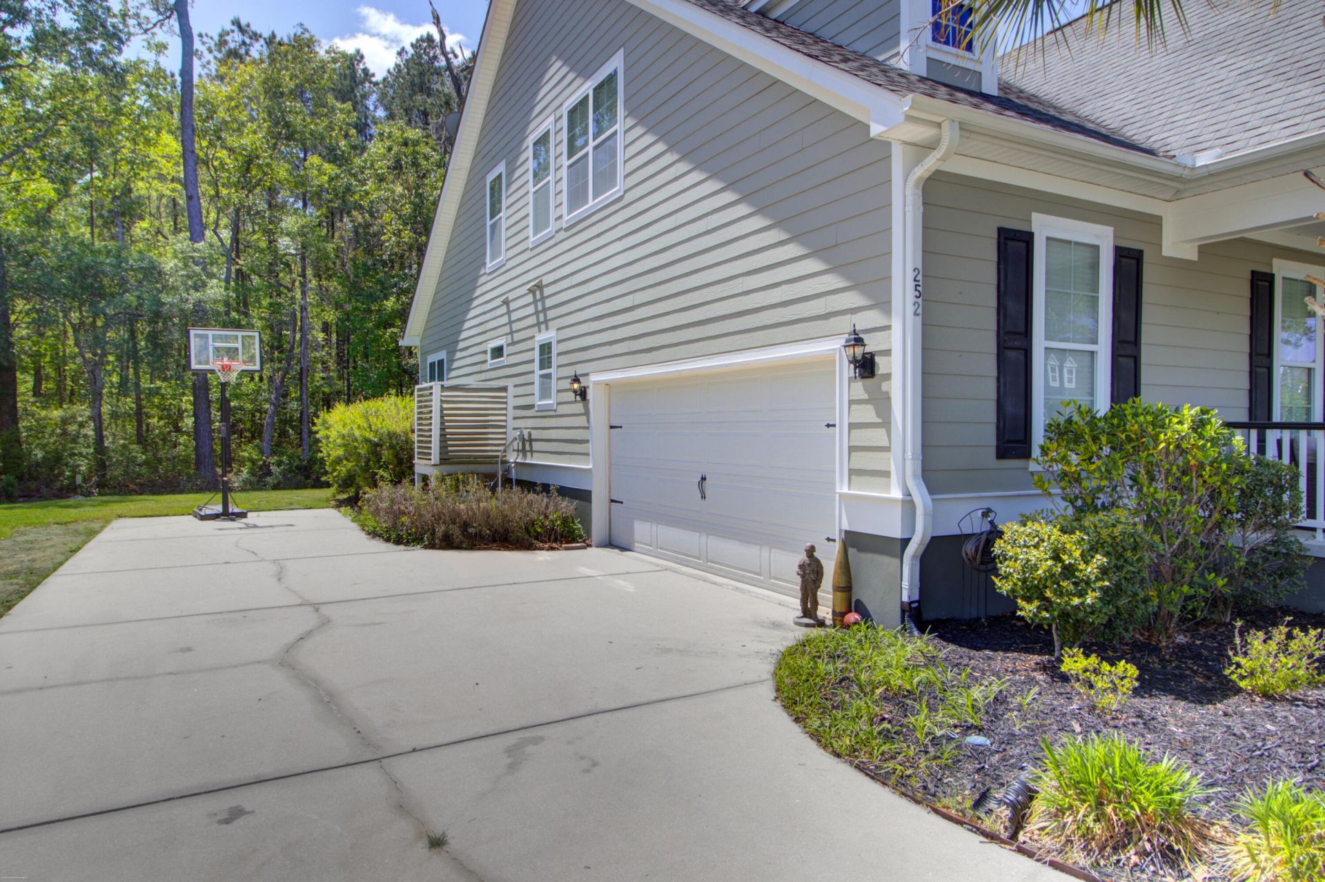 252 Silver Cypress Circle Photo 10