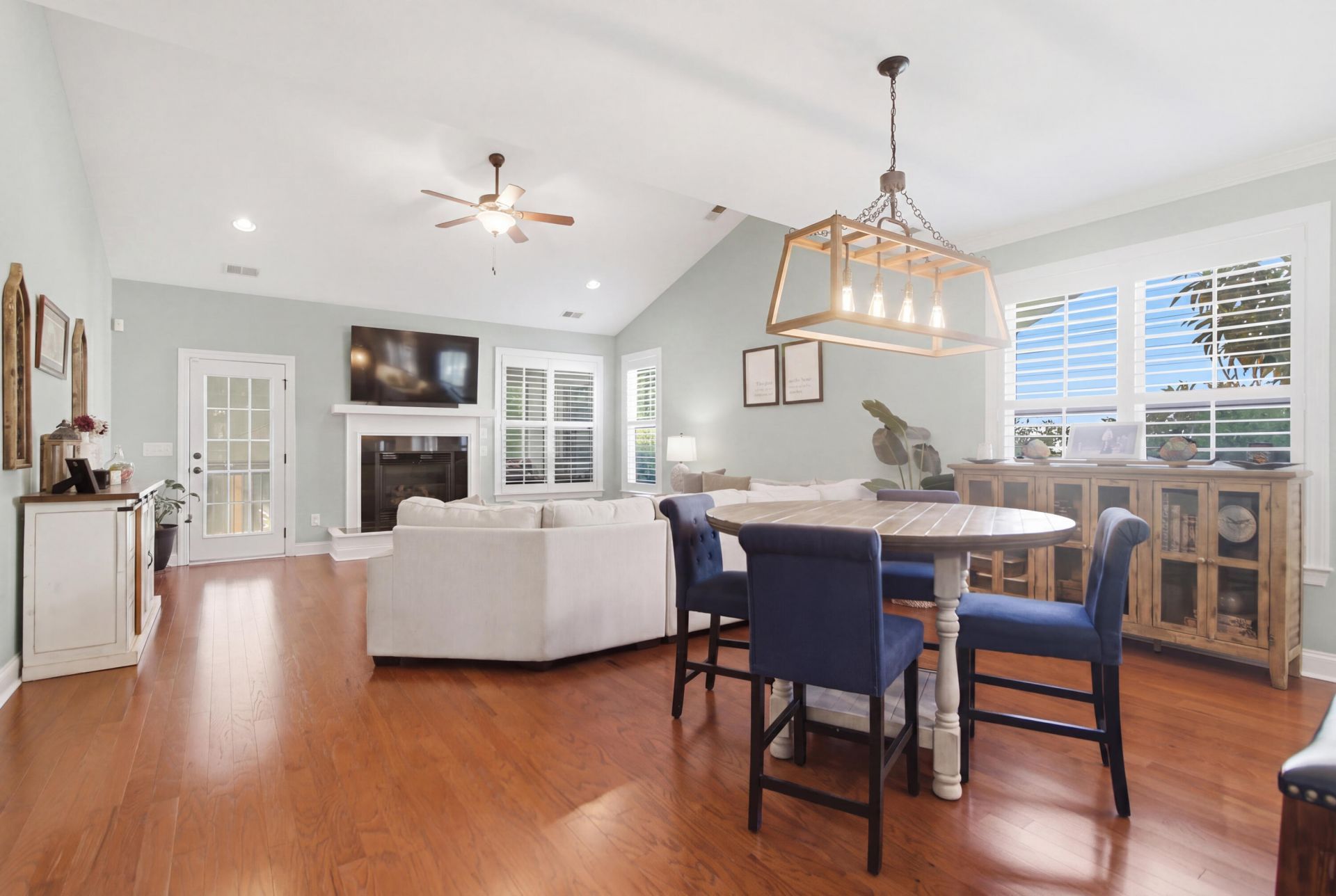 252 Silver Cypress Circle Photo 25