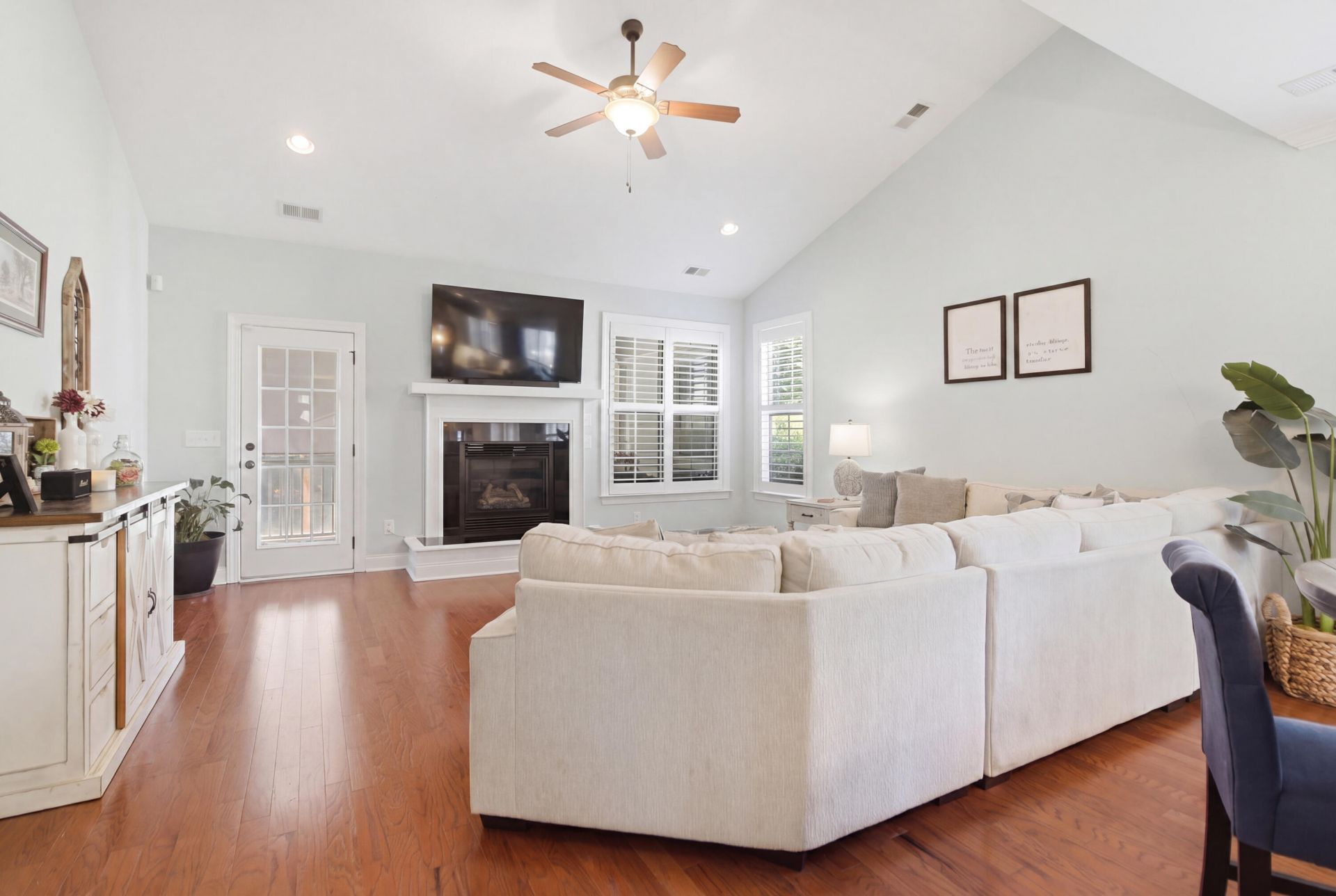 252 Silver Cypress Circle Photo 30