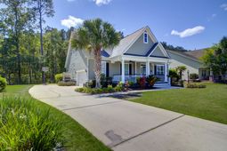 252 Silver Cypress Circle photo 4