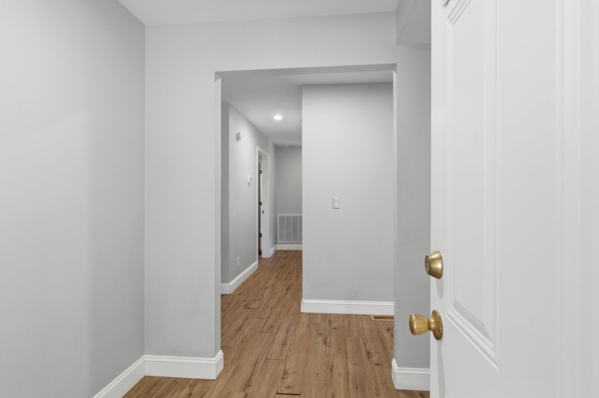 9760 Randall Road Photo 25