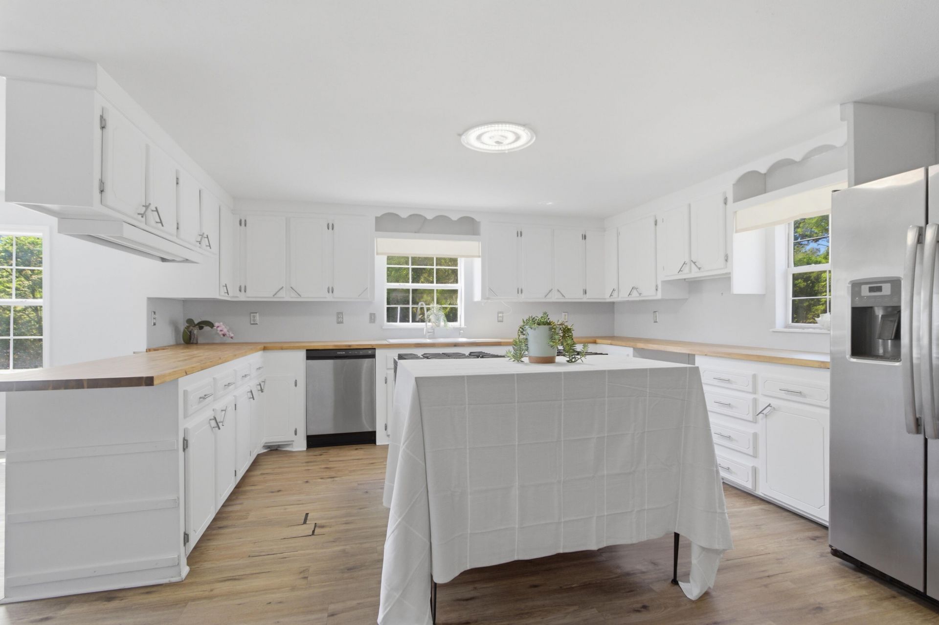 9760 Randall Road Photo 30