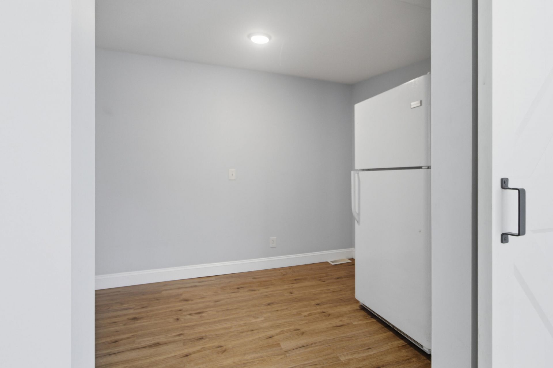 9760 Randall Road Photo 34