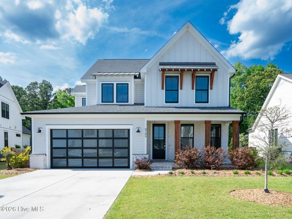 8249 Winding Creek Circle, Wilmington, NC 28411