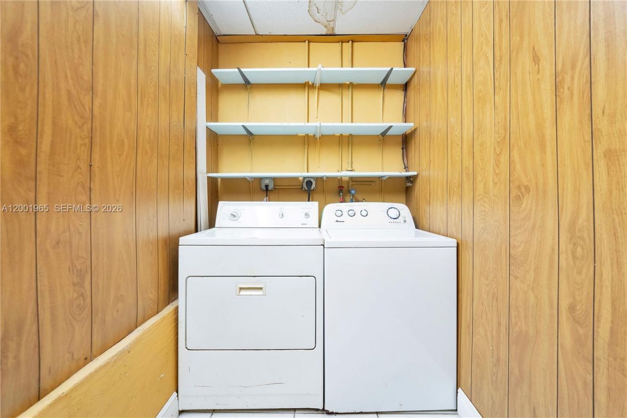 6895 SW 16th St, Miami, FL 33155 Photo