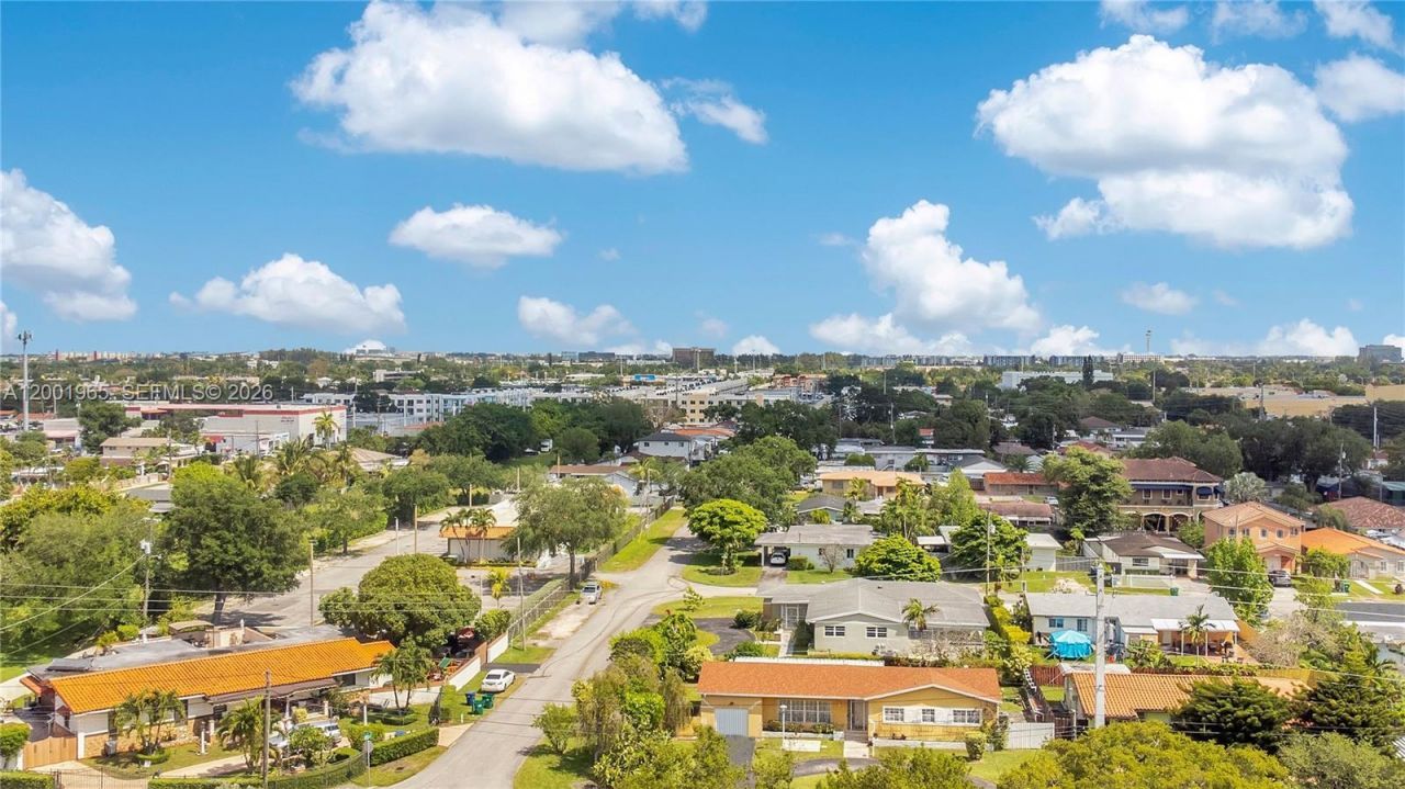 6895 SW 16th St, Miami, FL 33155 Photo